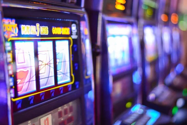 atm 189 live casino table view with multiple game options